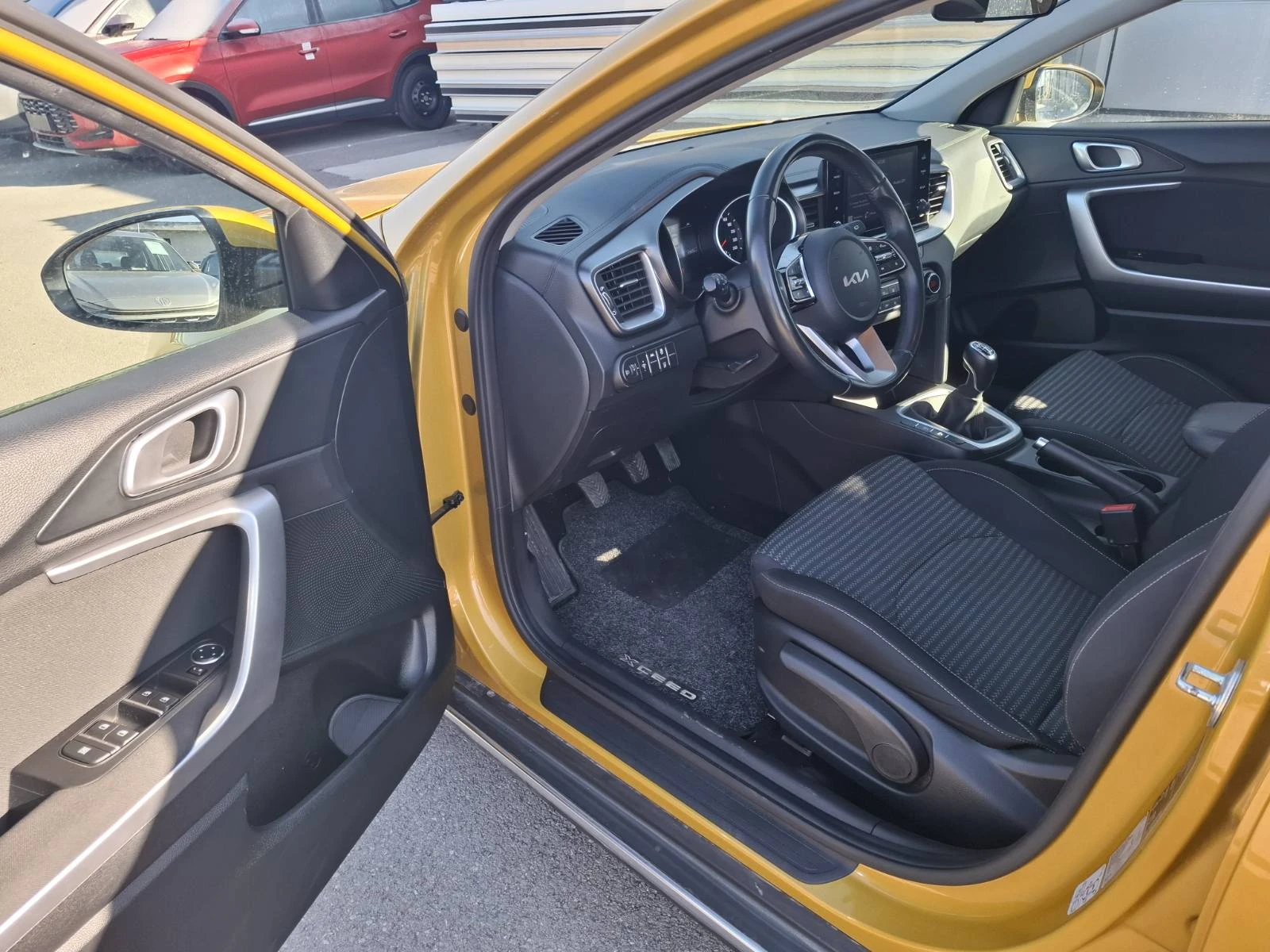 Kia XCeed 1.5 T-gdi Гаранция - изображение 9