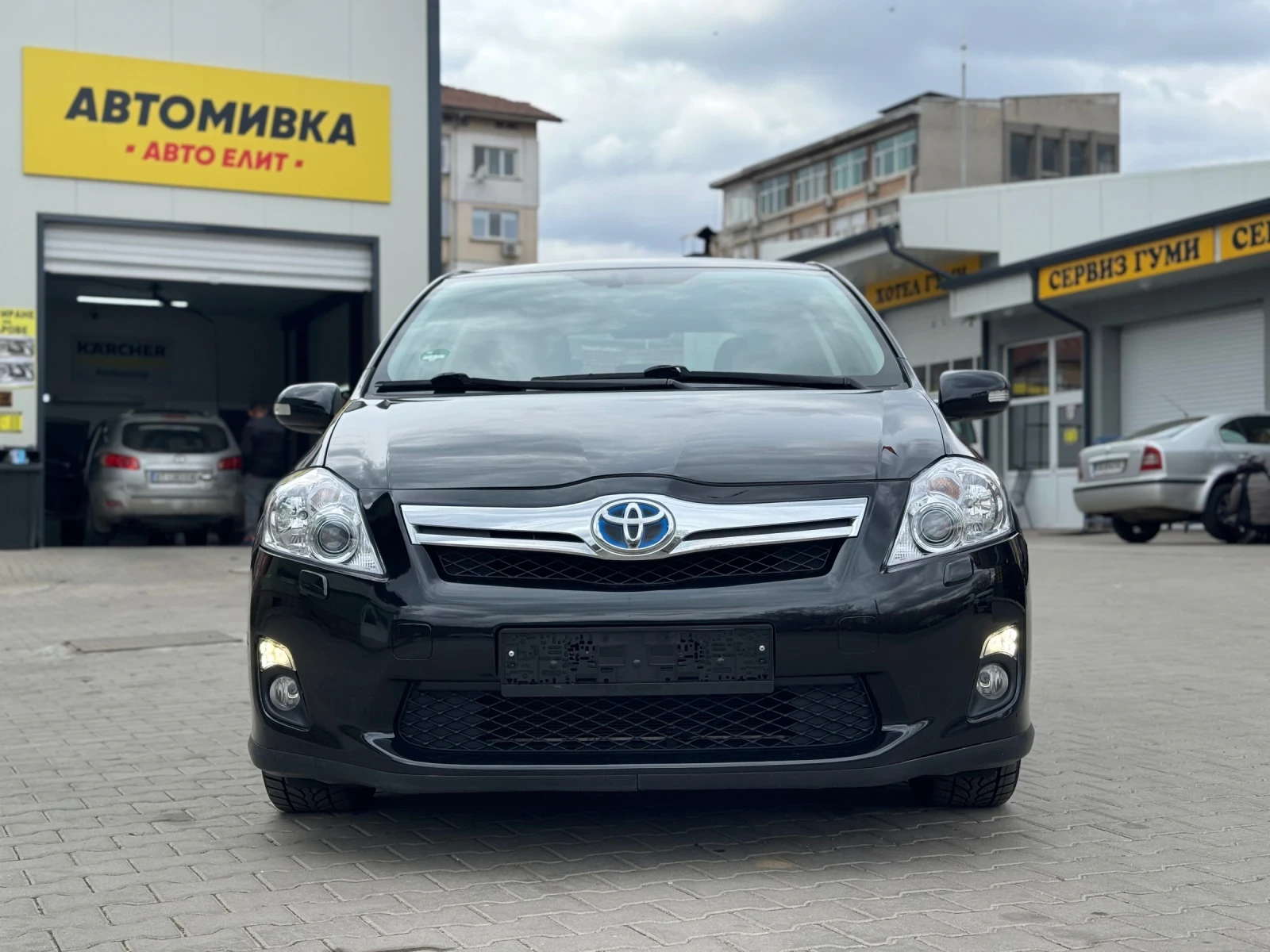 Toyota Auris 1.8 HIBRID Фейслифт , снимка 3 - Автомобили и джипове - 53905712