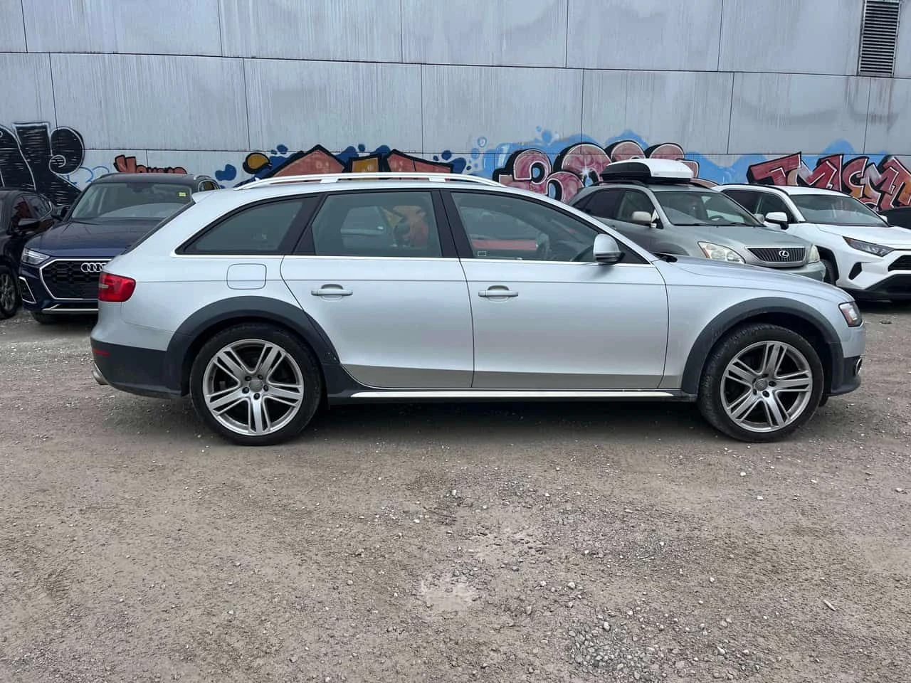 Audi A4 * Allroad* Progressiv * ГЛАВНО ПРЕДСТАВИТЕЛСТВО* , снимка 4 - Автомобили и джипове - 54366789