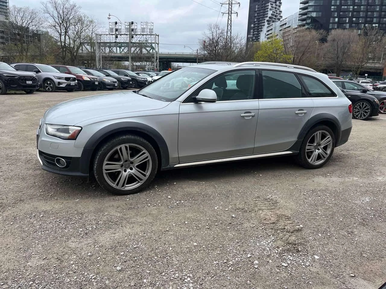 Audi A4 * Allroad* Progressiv * ГЛАВНО ПРЕДСТАВИТЕЛСТВО* , снимка 3 - Автомобили и джипове - 54366789
