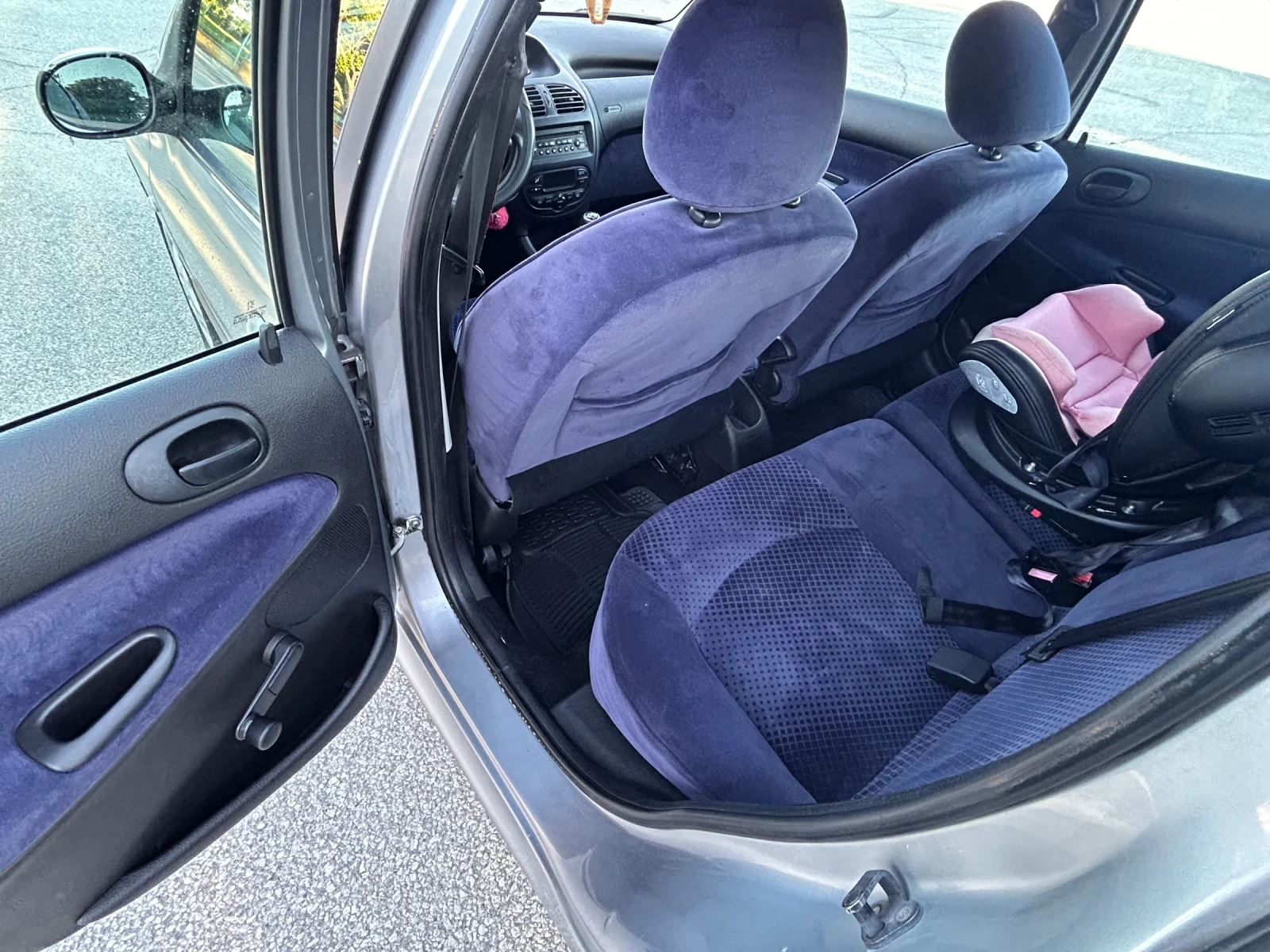 Peugeot 206 1.4 HDI, снимка 8 - Автомобили и джипове - 54904851