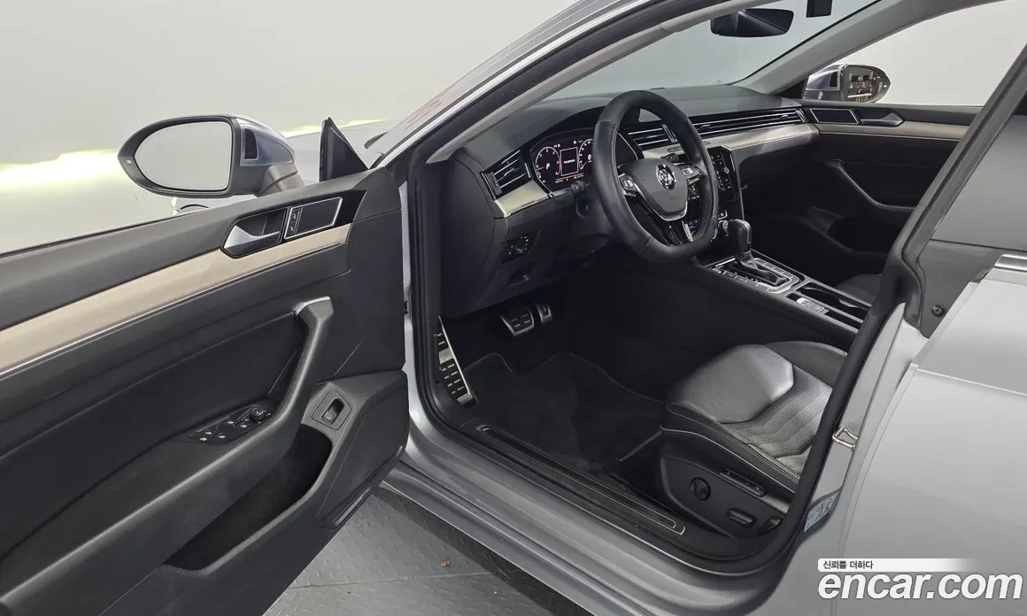 VW Arteon, снимка 9 - Автомобили и джипове - 55063934