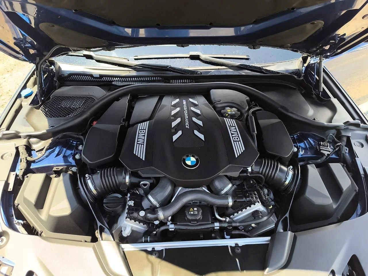 BMW 550 M xDrive| KEYLESS | PANO | MEMORY | CAM | �������� | Mobile.bg � ����������� 13