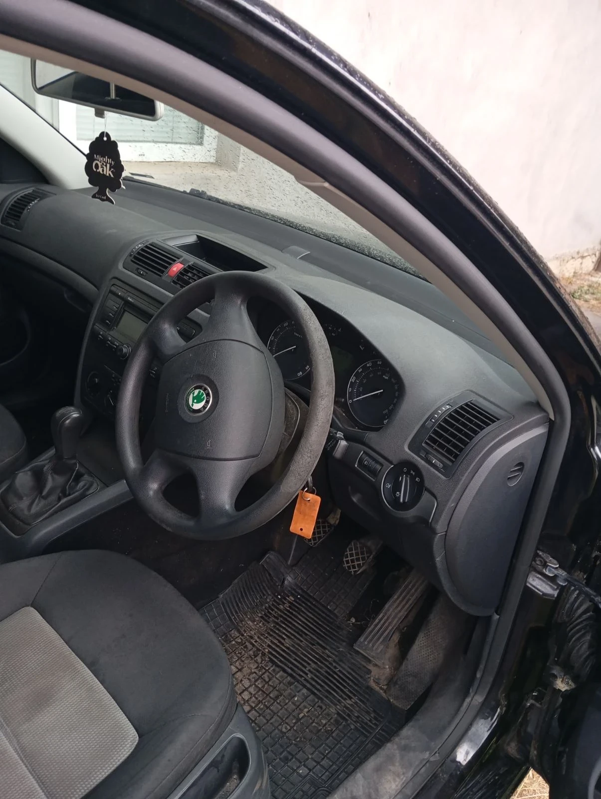 Skoda Octavia 1.9TDI, снимка 2 - Автомобили и джипове - 55381379