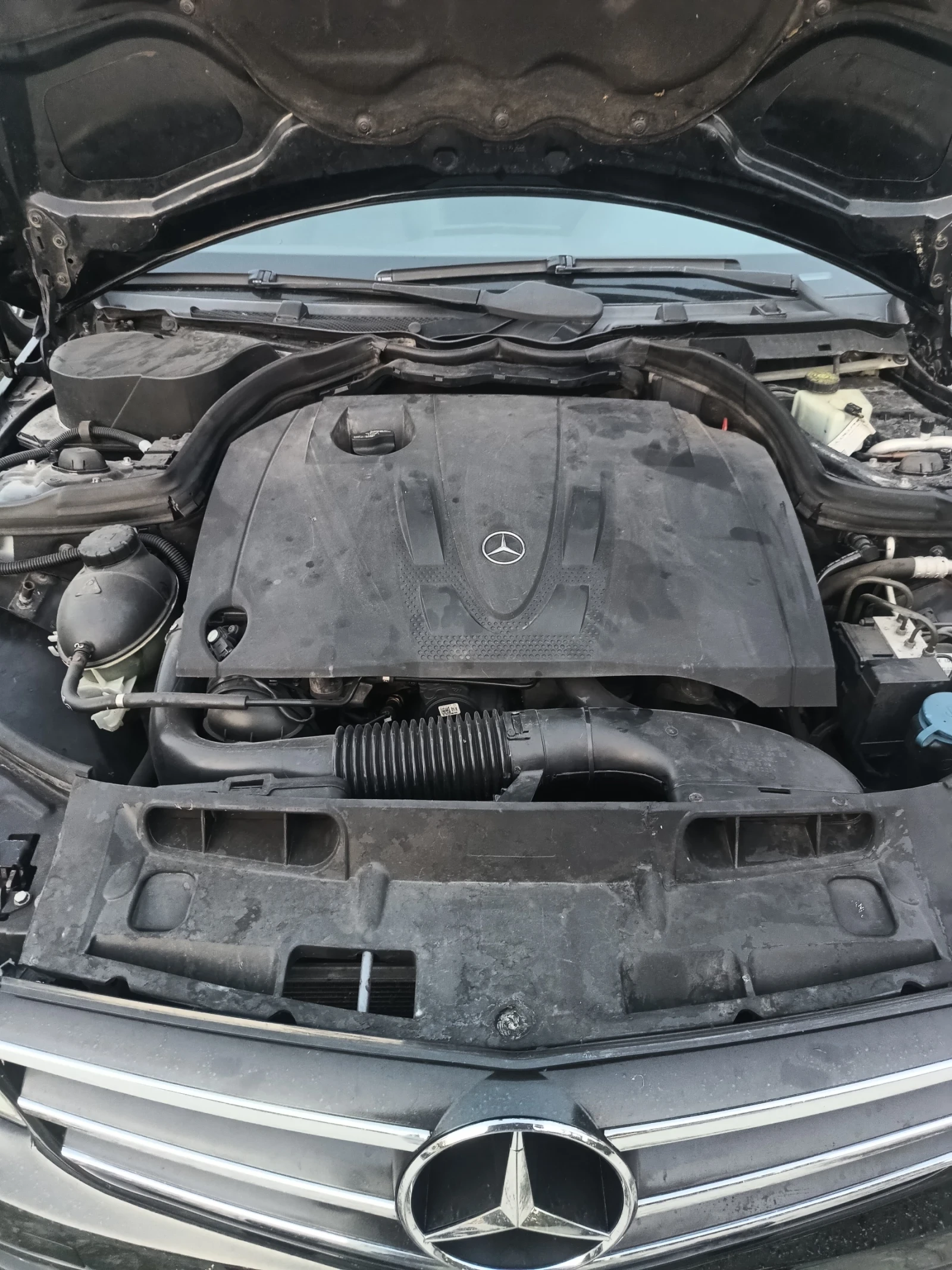 Mercedes-Benz C 220, снимка 7 - Автомобили и джипове - 55900233