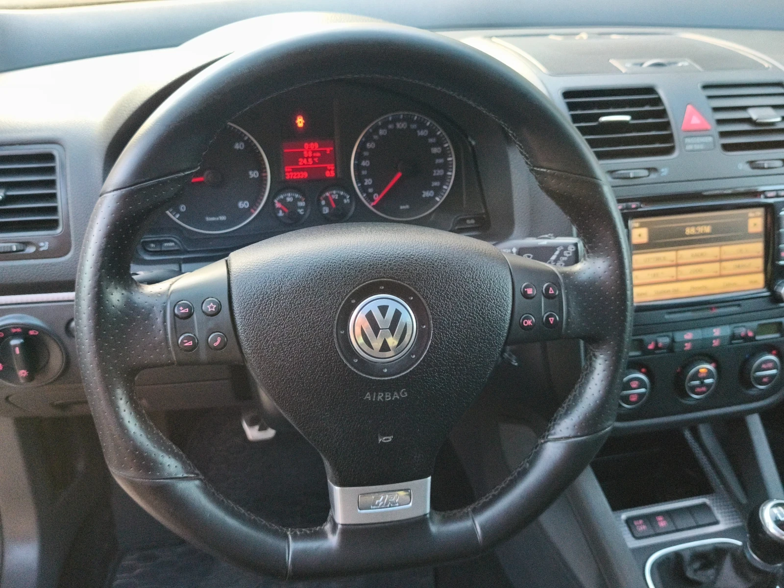 VW Golf 2.0 TDI 4motion BMM, снимка 16 - Автомобили и джипове - 56088142
