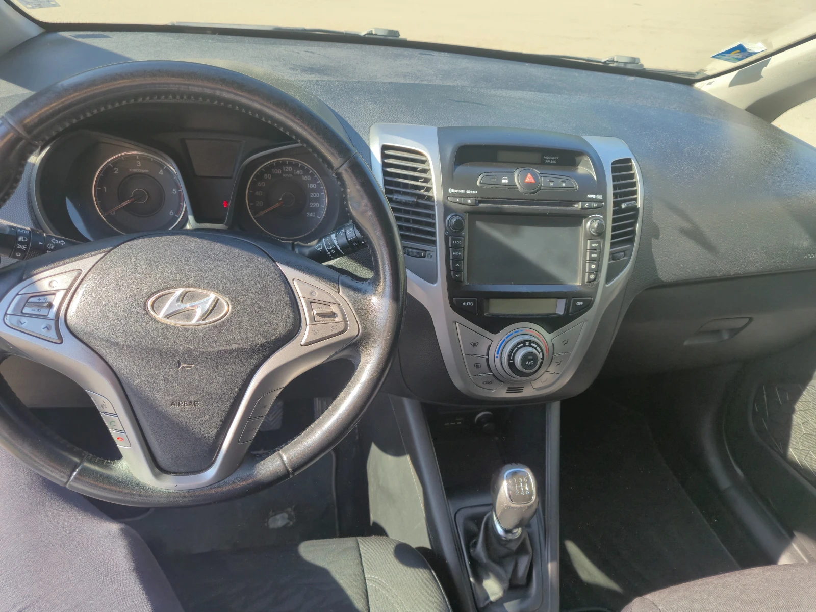 Hyundai Ix20 1.6 CRDi, снимка 11 - Автомобили и джипове - 56095833