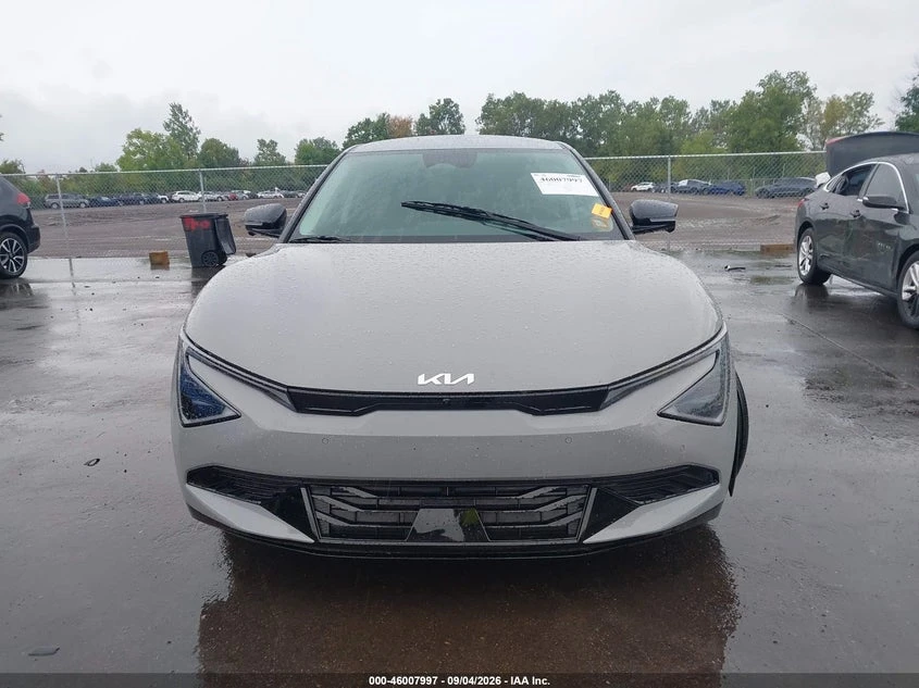 Kia EV6 Wind AWD, снимка 12 - Автомобили и джипове - 56405796