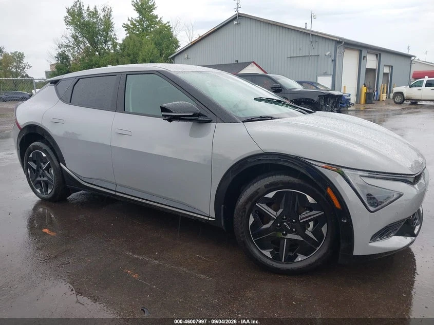 Kia EV6 Wind AWD, снимка 13 - Автомобили и джипове - 56405796