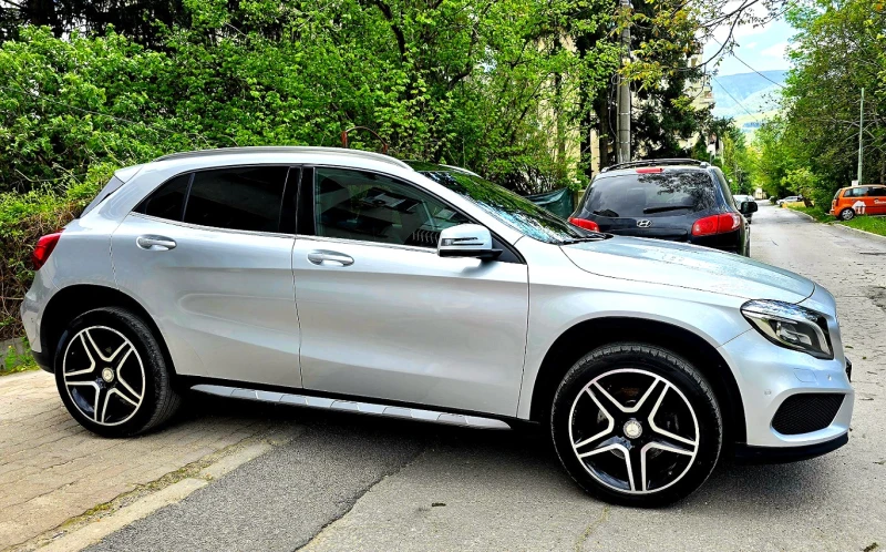 Mercedes-Benz GLA 250 AMG Line 4Matic 7G-DCT, снимка 4 - Автомобили и джипове - 48339933