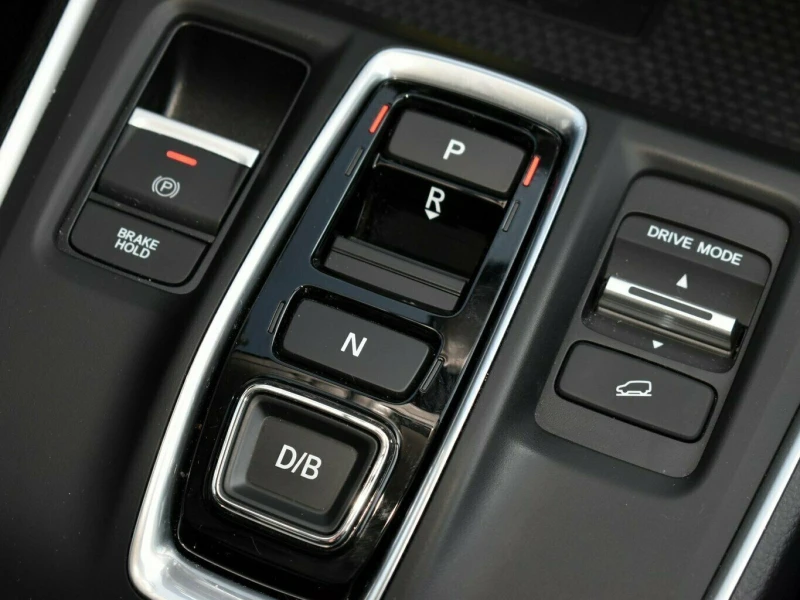 Honda Cr-v HEV* ELEGANCE* AWD* DISTR* PANO* LED* CAM* , снимка 6 - Автомобили и джипове - 50189882