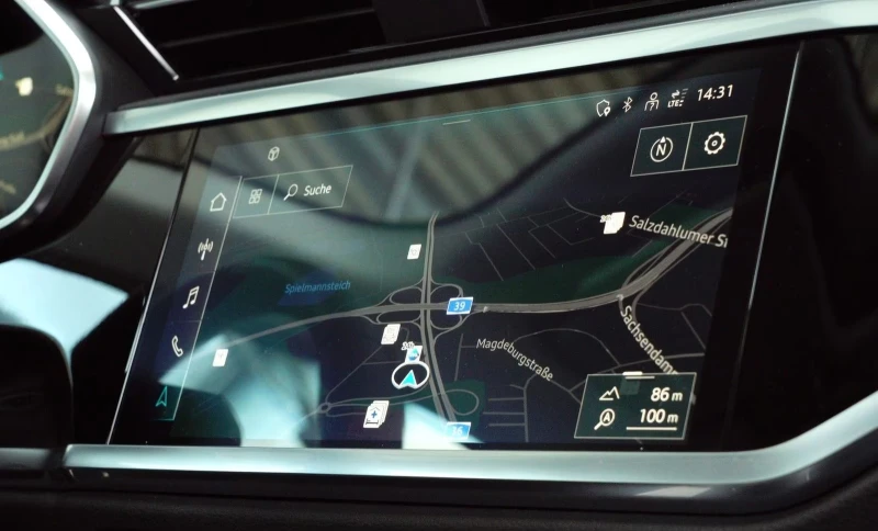 Audi Q3 45TFSI/S-LINE/150HP/DIGITAL/ACC/CARPLAY/DAB/160D, снимка 10 - Автомобили и джипове - 52133755