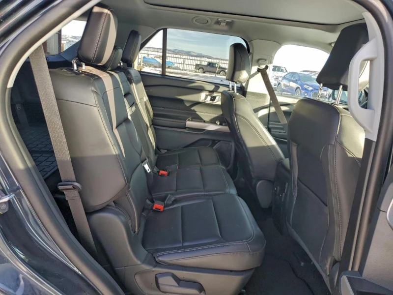 Ford Explorer 2.3l Xlt, снимка 11 - Автомобили и джипове - 53577084