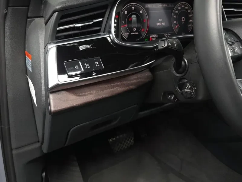 Audi Q7 3.0 TDI Quattro - САМО 30% АВАНС, снимка 12 - Автомобили и джипове - 55951544