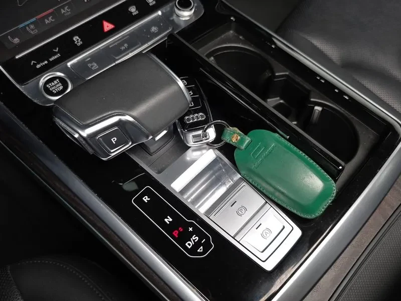 Audi Q7 3.0 TDI Quattro - САМО 30% АВАНС, снимка 8 - Автомобили и джипове - 55951544