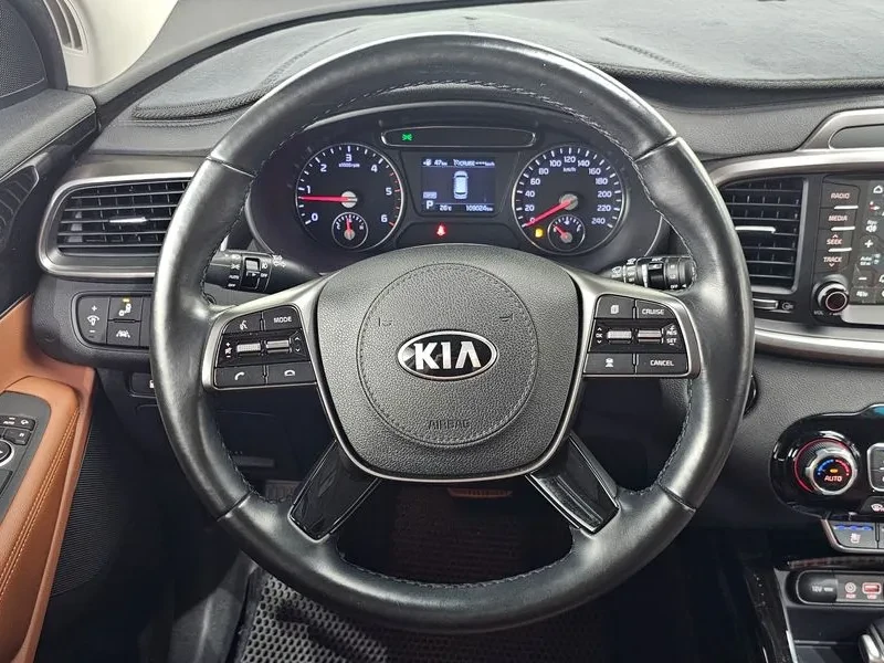 Kia Sorento 2.2 CRDI 4WD - САМО 30% АВАНС, снимка 13 - Автомобили и джипове - 56017221