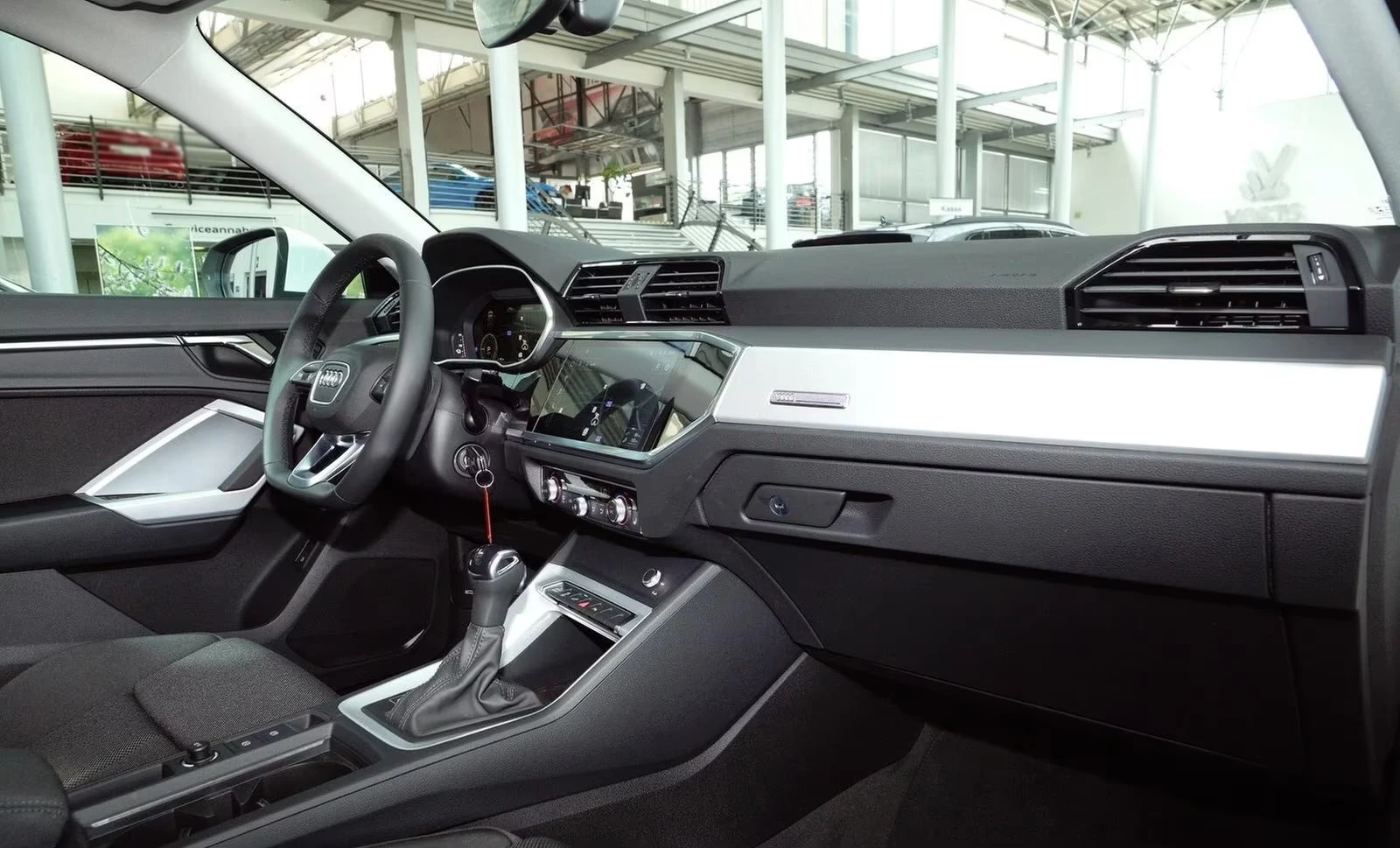 Audi Q3 45TFSI/S-LINE/150HP/DIGITAL/ACC/CARPLAY/DAB/160D | Mobile.bg   12