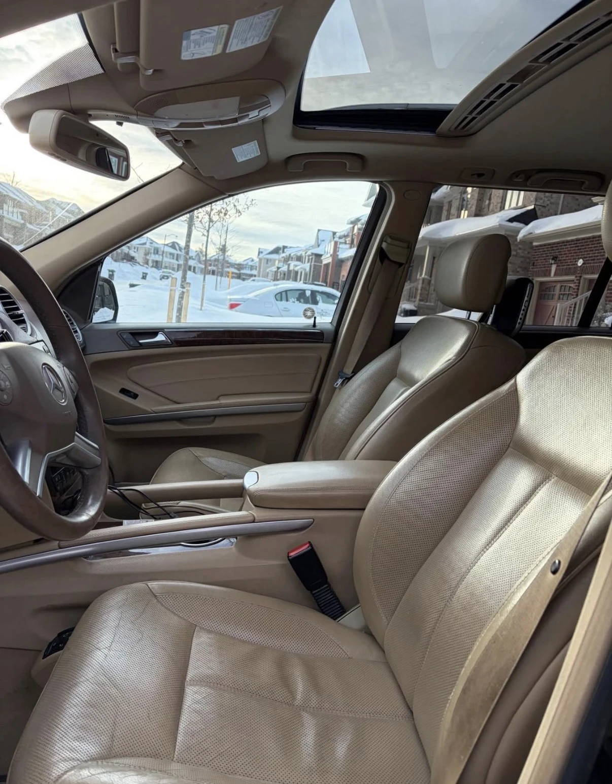 Mercedes-Benz GL 550 Обдухване * * Камера * * Телевизори * * Нови Гуми  - изображение 4