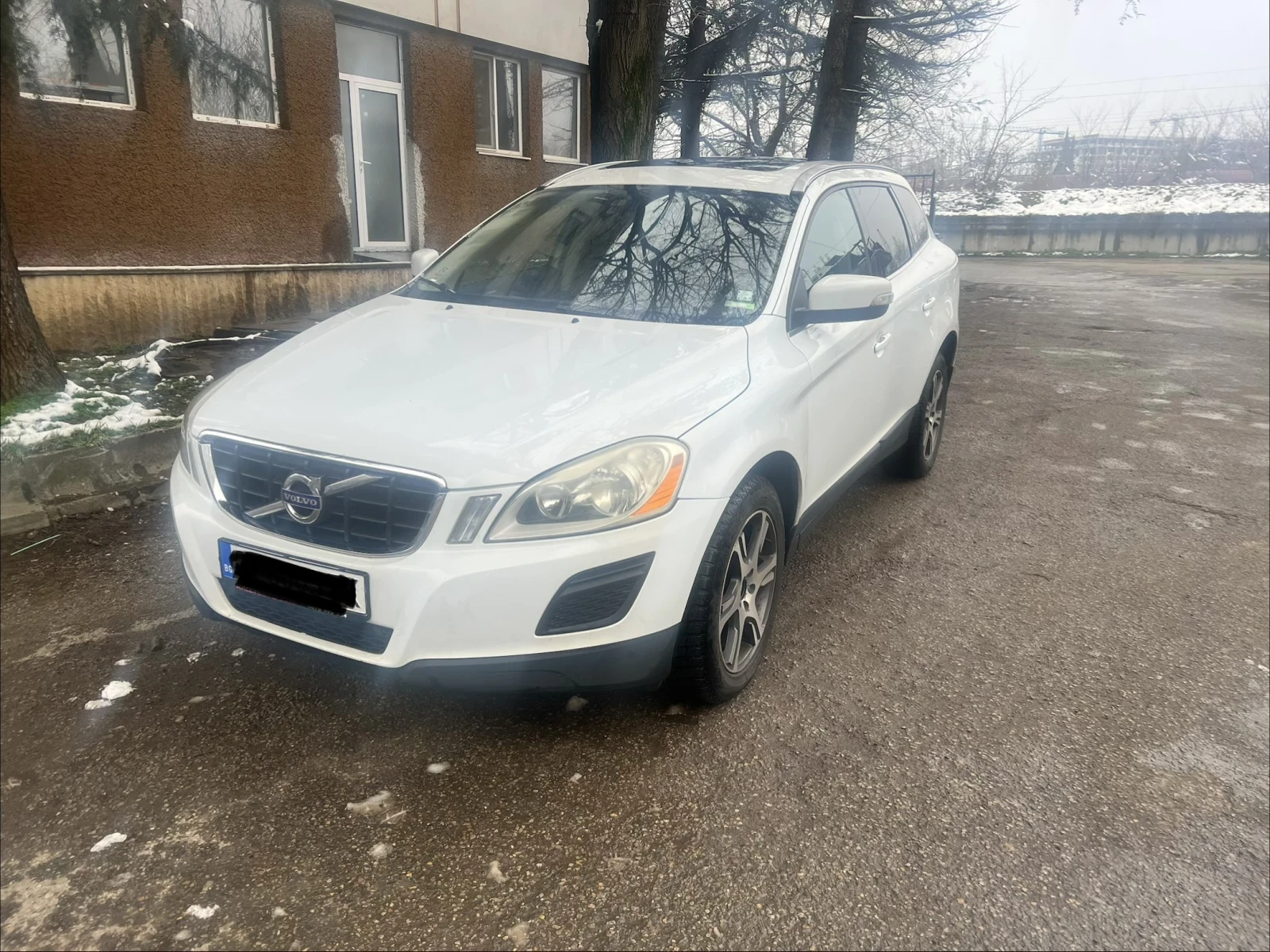 Volvo XC60 3.0 Т6 - изображение 9