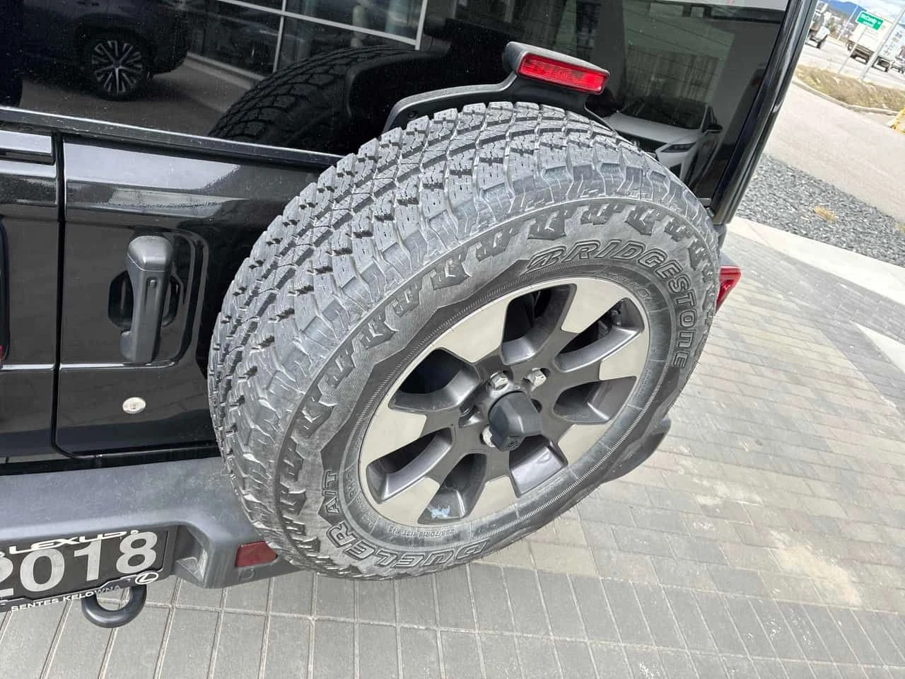 Jeep Wrangler * SAHARA * ПОДГРЕВ / КОЖЕН САЛОН / КЛИП НА МОТОРА, снимка 15 - Автомобили и джипове - 53952332