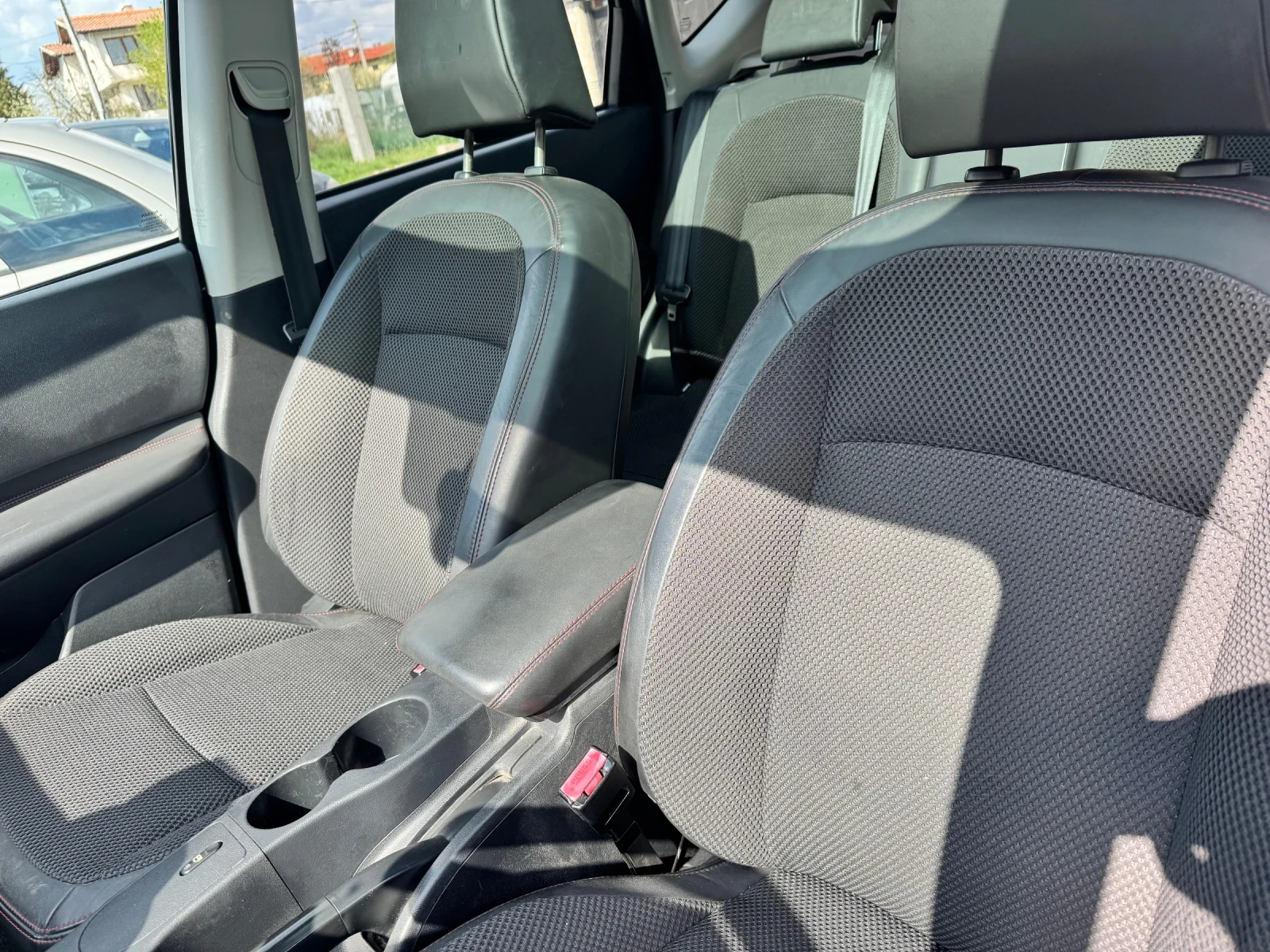 Nissan Qashqai 2.0 Euro5, снимка 9 - Автомобили и джипове - 54296833