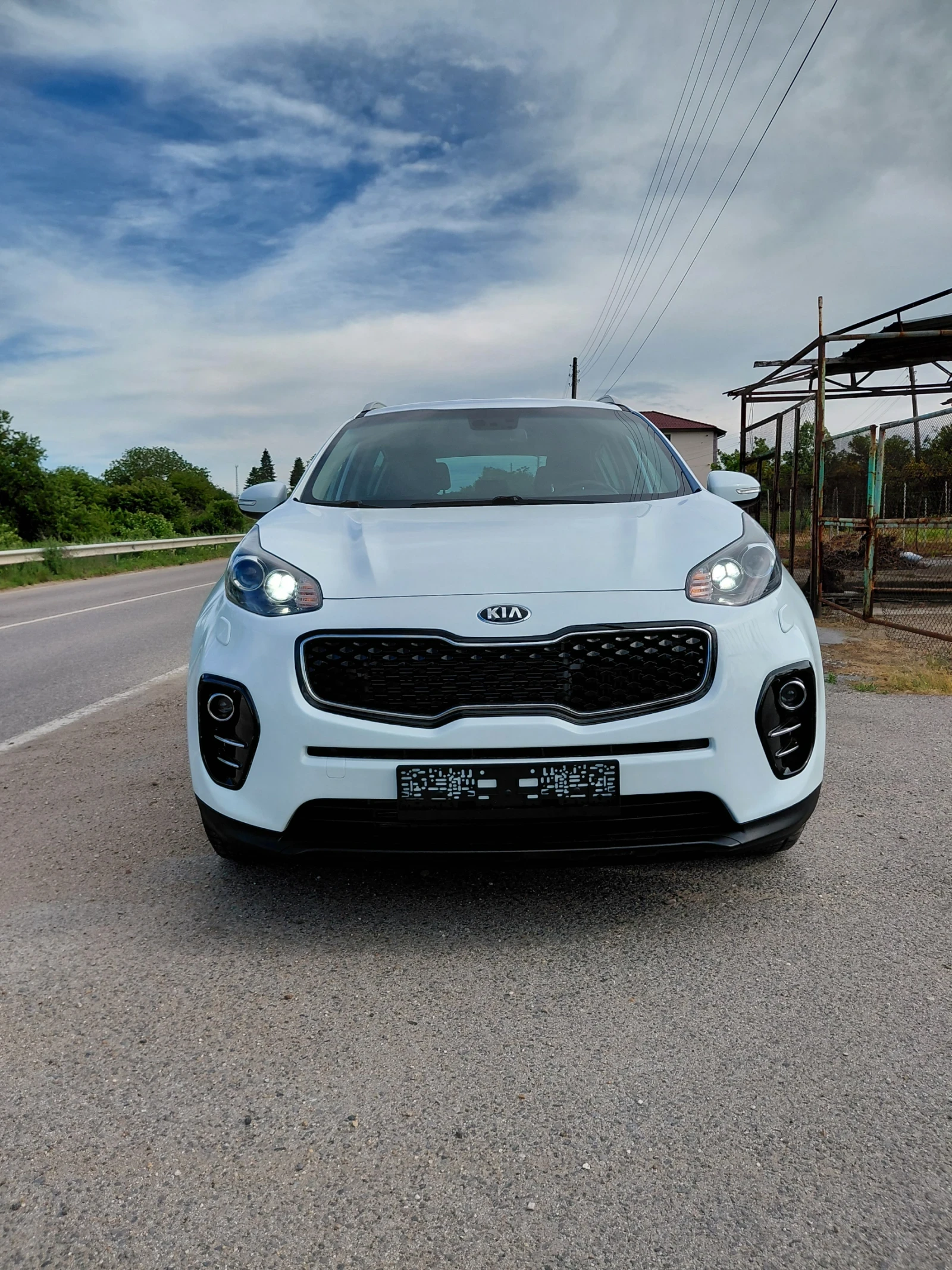 Kia Sportage, снимка 2 - Автомобили и джипове - 54543227