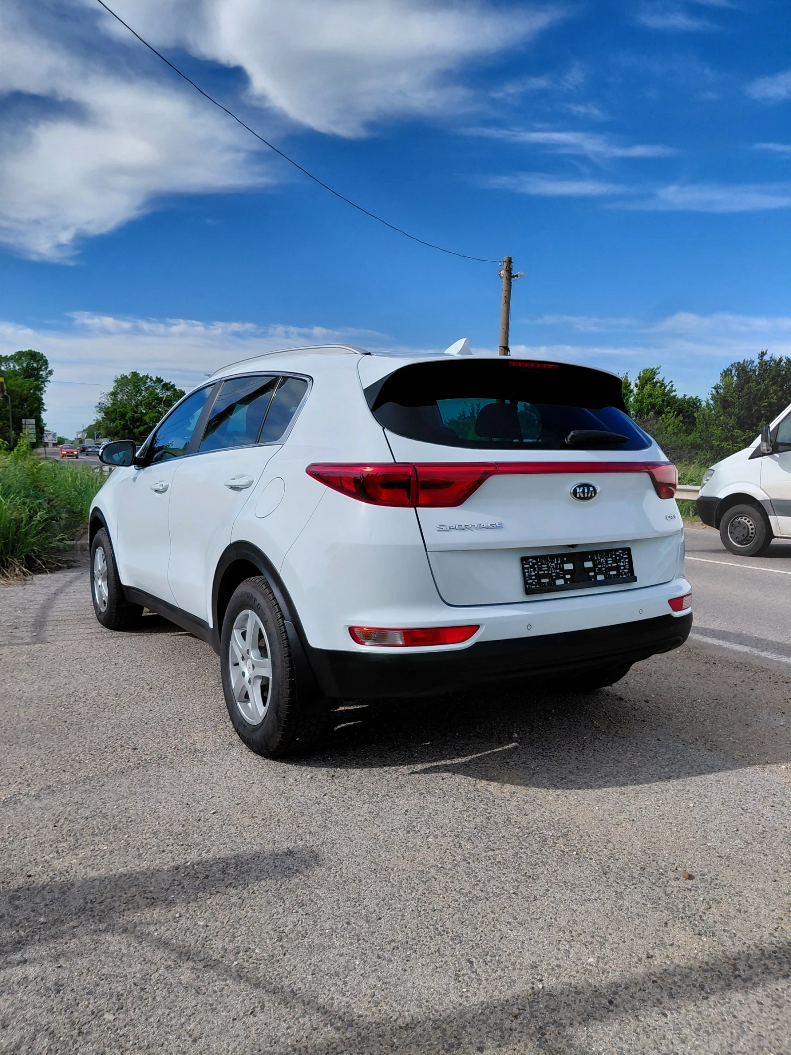 Kia Sportage, снимка 7 - Автомобили и джипове - 54543227