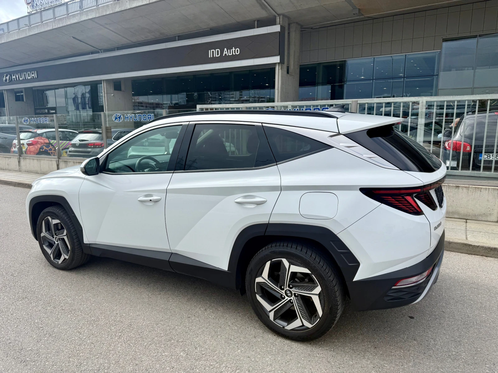 Hyundai Tucson Plugin, AWD, Distronic, Keyless, Camera, снимка 4 - Автомобили и джипове - 54703640
