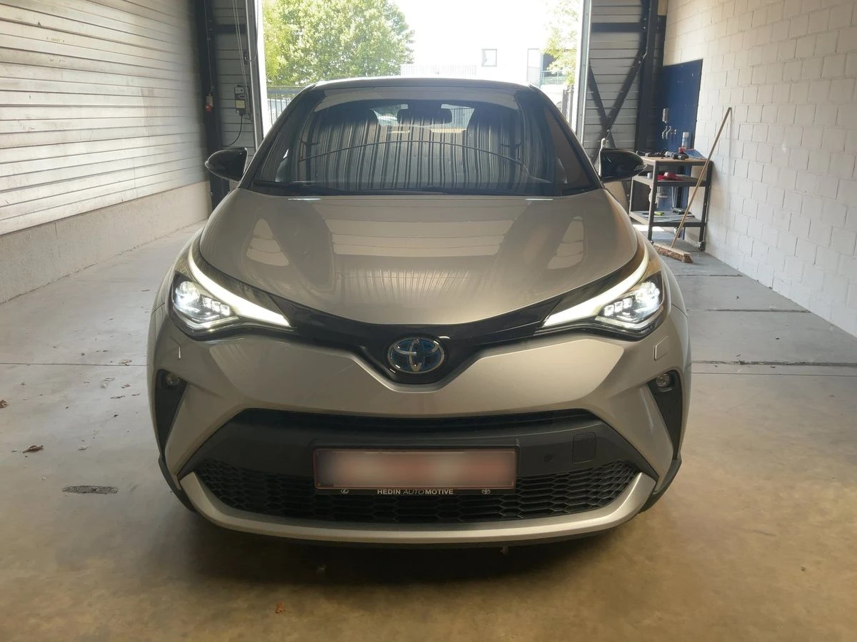 Toyota C-HR 1.8 Hybrid Active, снимка 2 - Автомобили и джипове - 55446914