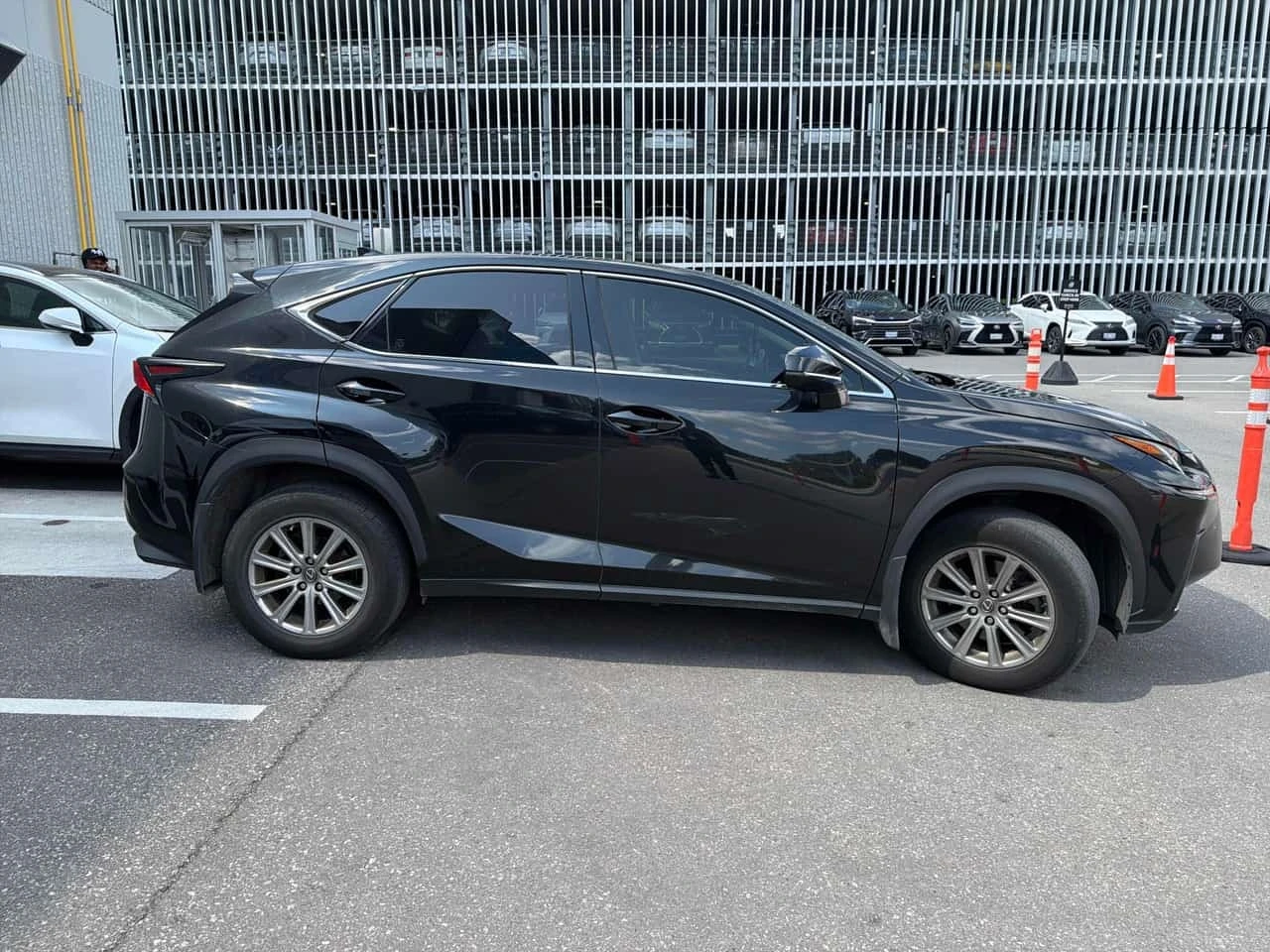 Lexus NX 300 * CARFAX * ОПЦИЯ ЗА ФИНАНСИРАНЕ , снимка 12 - Автомобили и джипове - 55753573