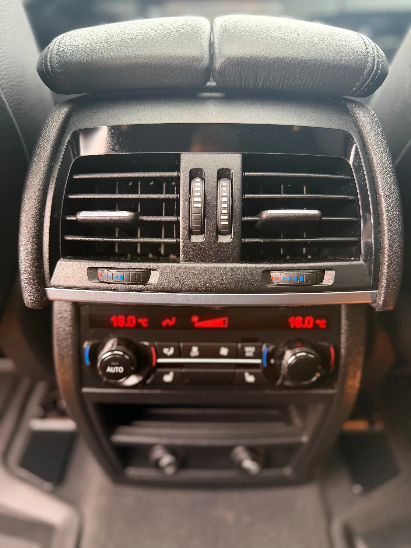BMW X5 35i/M-SPORT/LED/DIGITAL/360/ВАКУУМ/ПАНО, снимка 13 - Автомобили и джипове - 56161286