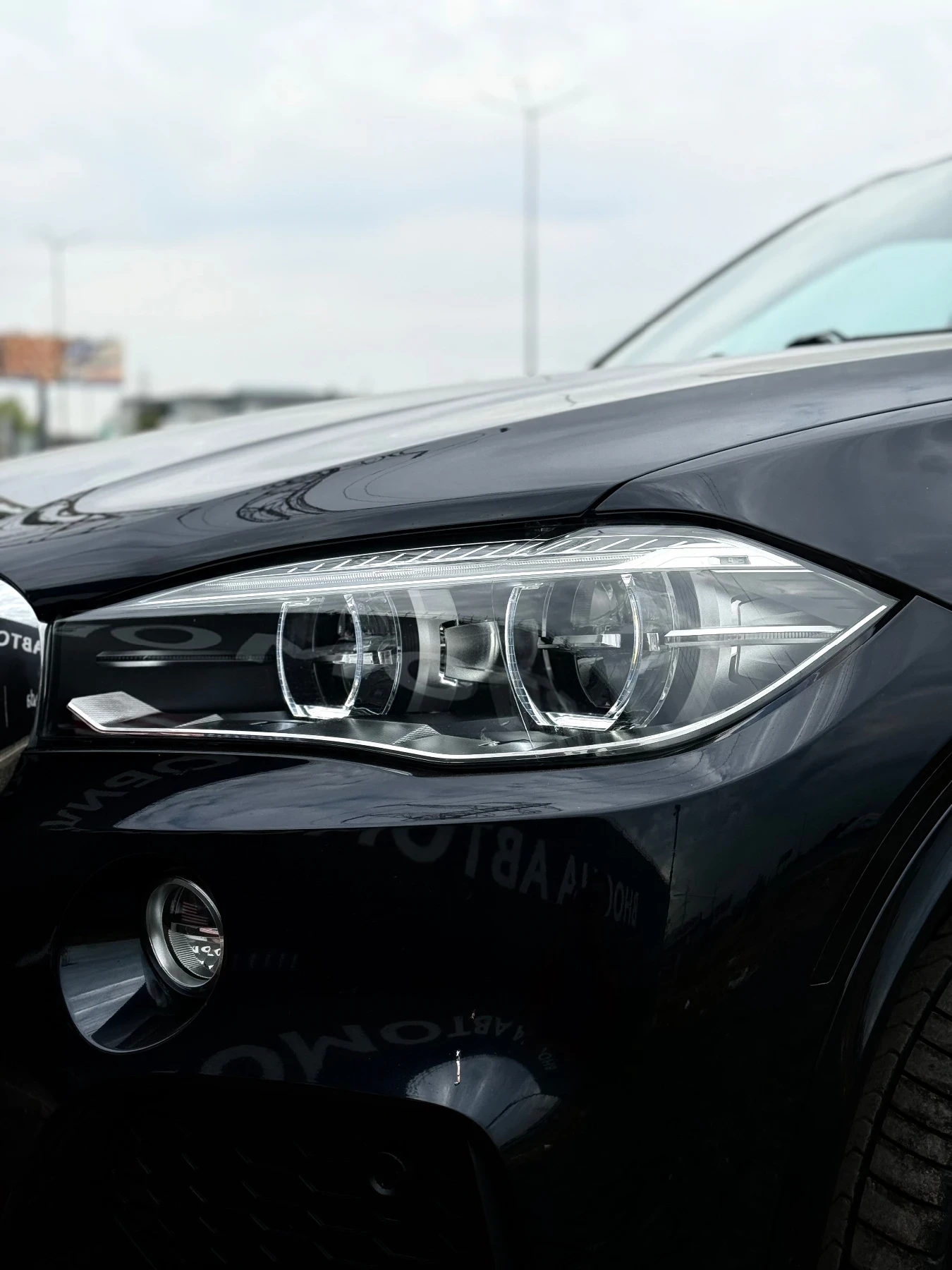 BMW X5 35i/M-SPORT/LED/DIGITAL/360/ВАКУУМ/ПАНО, снимка 17 - Автомобили и джипове - 56161286
