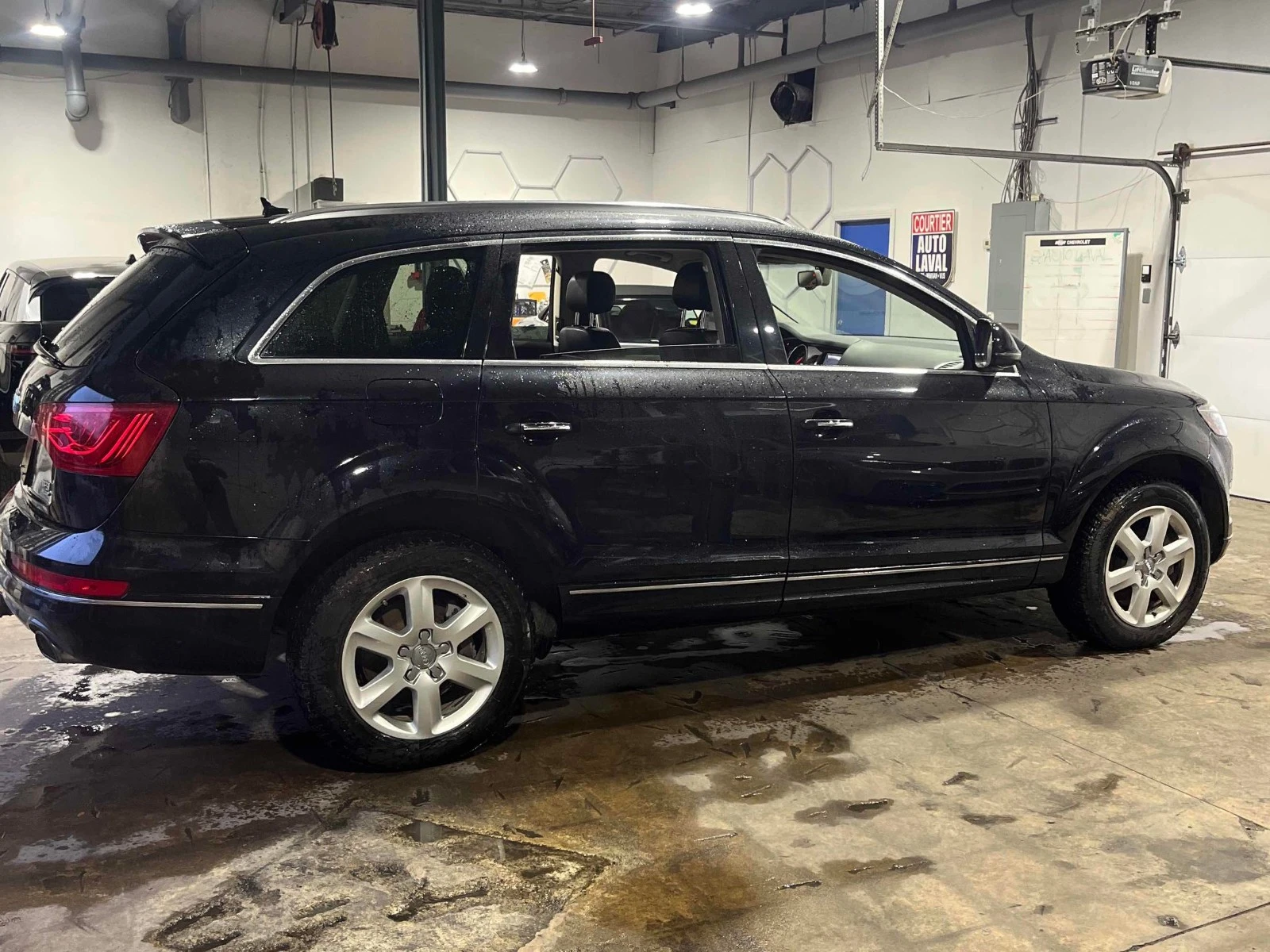 Audi Q7  3.0T * Progressiv * АвтоКредит * (ЦЕНА ДО БГ), снимка 4 - Автомобили и джипове - 56559708