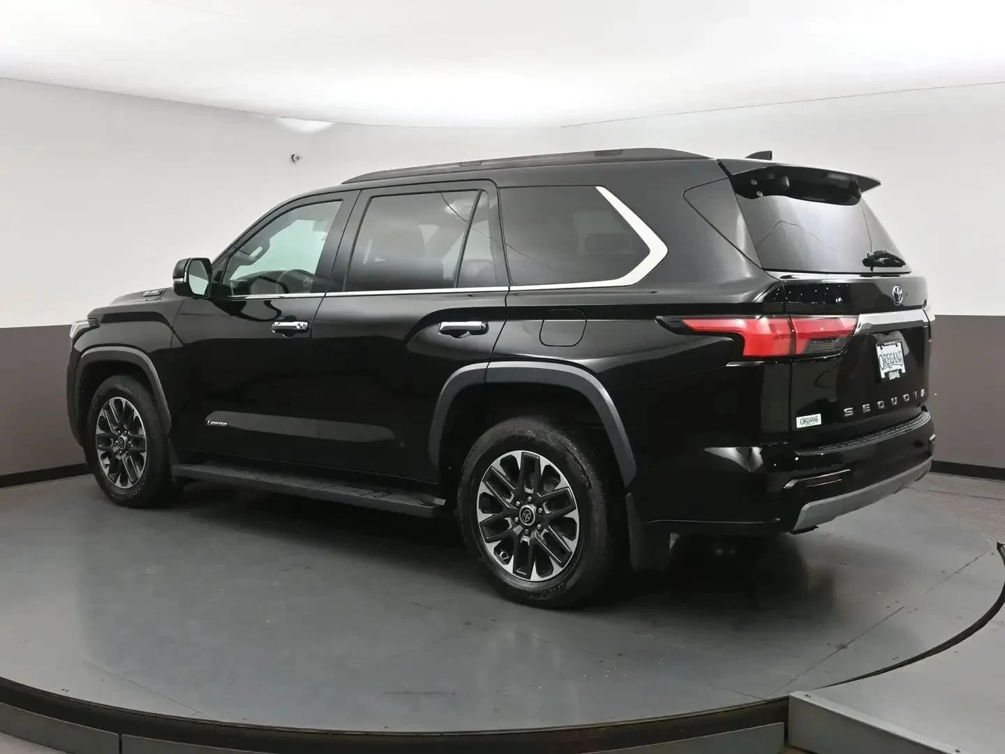 Toyota Sequoia, снимка 4 - Автомобили и джипове - 56688148