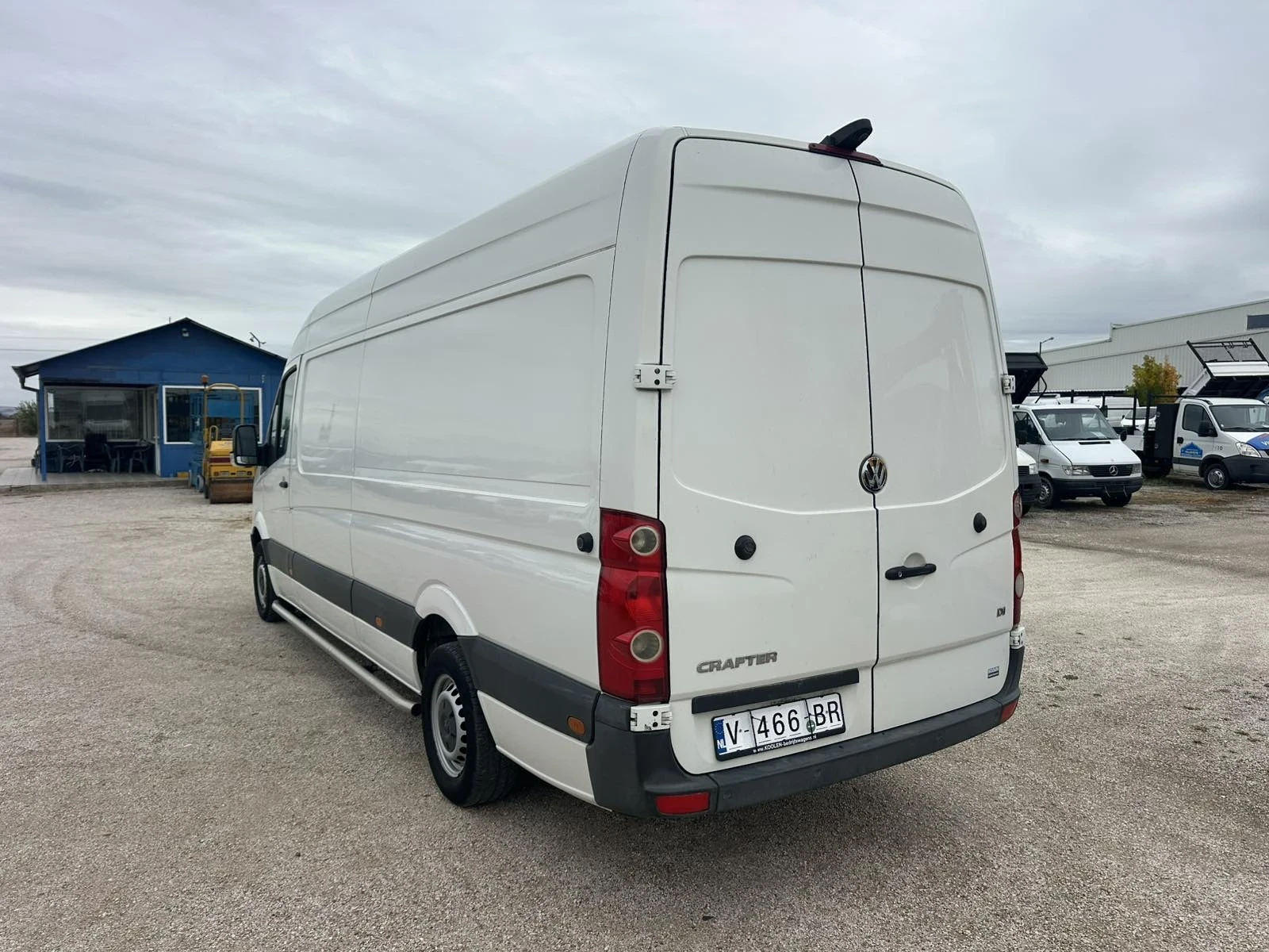 VW Crafter, снимка 5 - Бусове и автобуси - 56474500