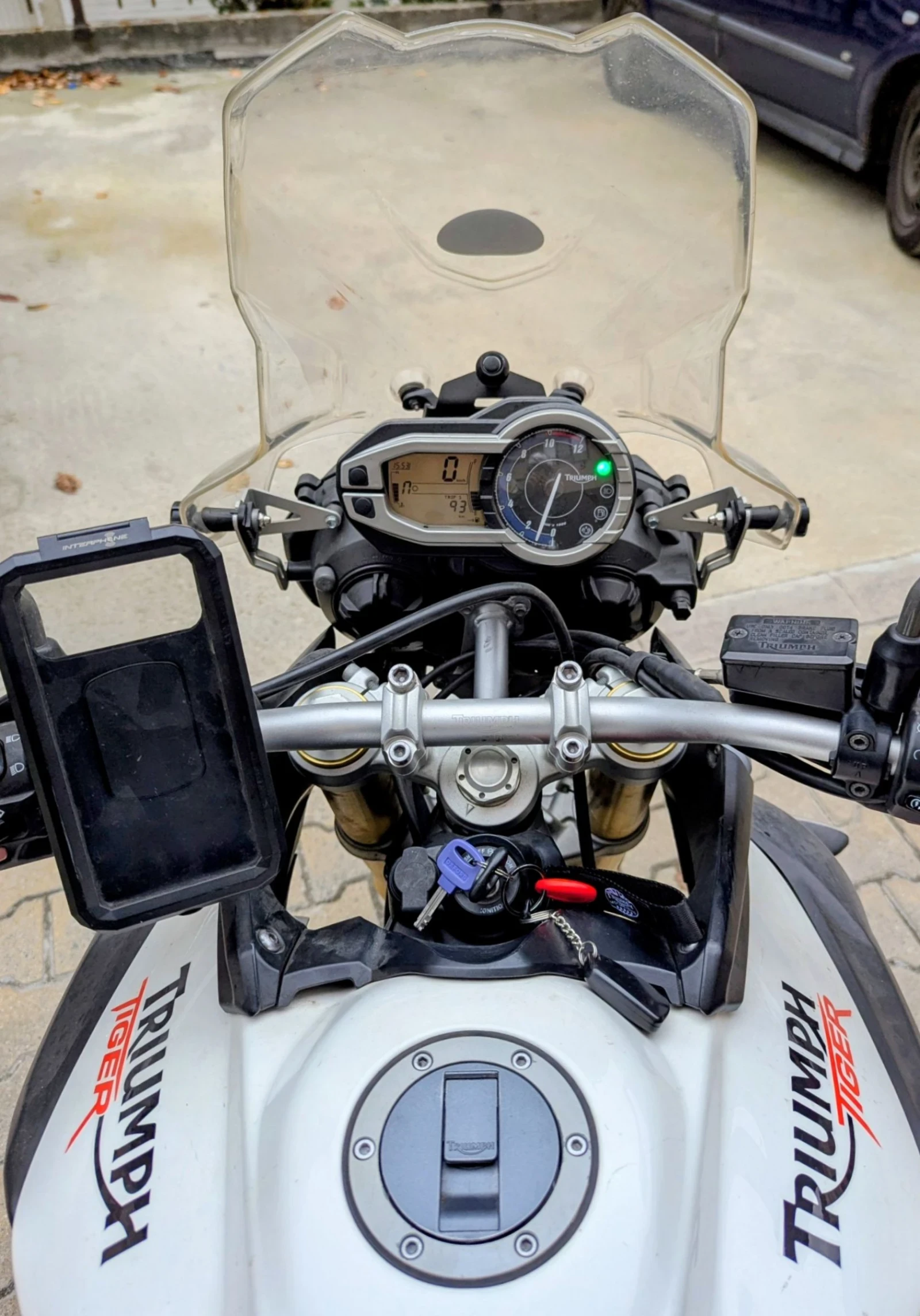 Triumph Tiger 800 - изображение 3