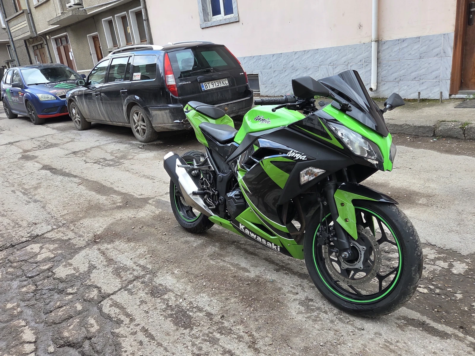 Kawasaki Ninja Kawasaki Ninja300внос от Швейцария с платено мито 