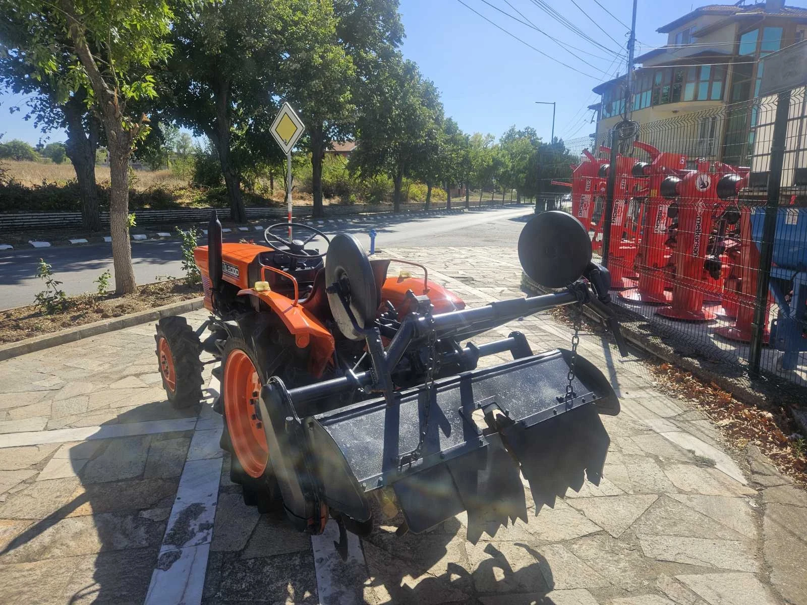 Трактор Yanmar KUBOTA-L2000, 4x4 - изображение 6