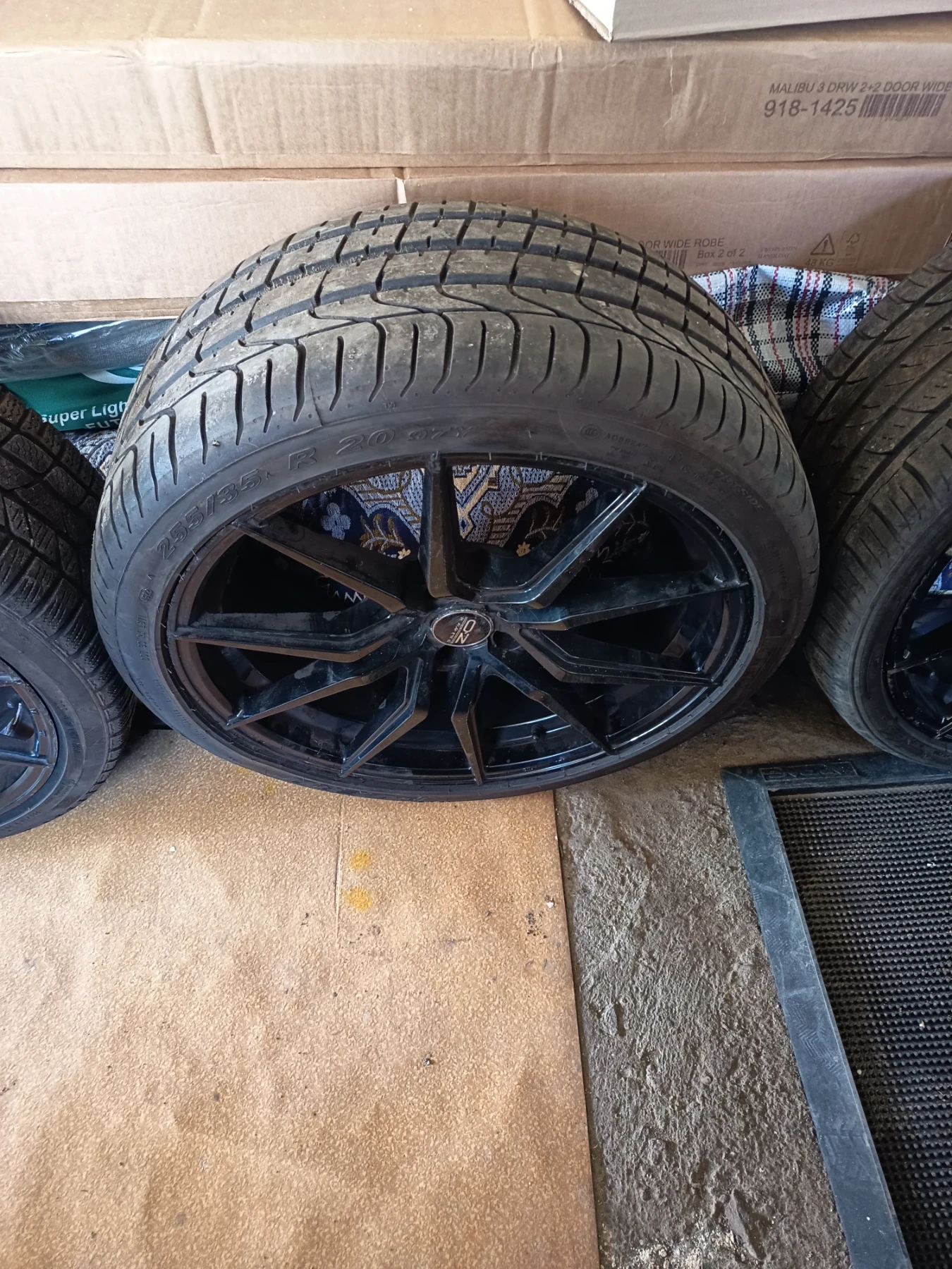 Гуми с джанти Continental 255/35R20, снимка 4 - Гуми и джанти - 53818318