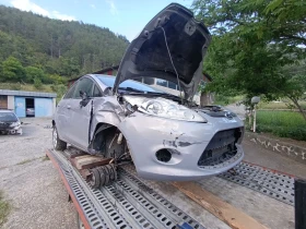 Ford Fiesta Заводска газ, снимка 6