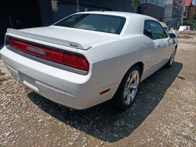 Dodge Challenger 5.7 RT, снимка 2