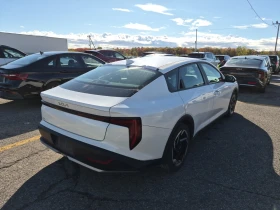 Kia K4 * EX* ПОДГРЕВ* ЗАДНАКАМЕРА* BLINDSPOT* , снимка 3