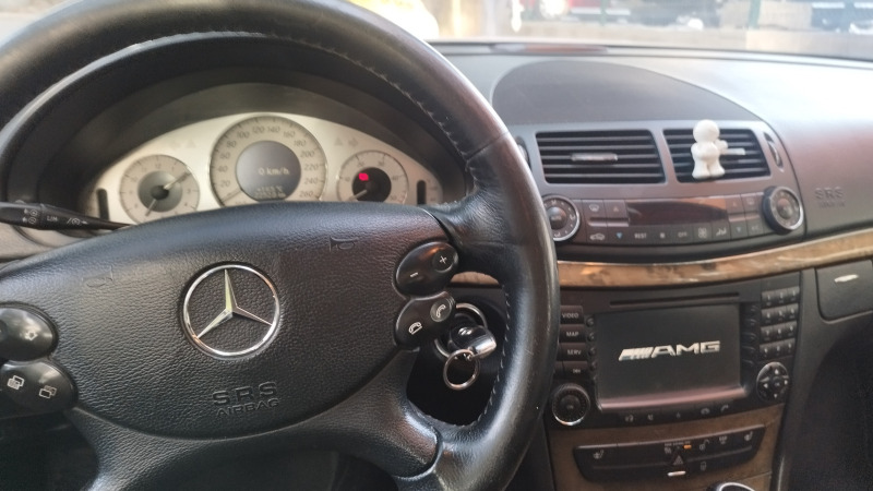 Mercedes-Benz E 220 2.2cdi, снимка 5 - Автомобили и джипове - 45445599
