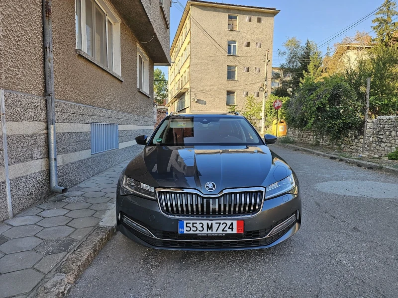 Skoda Superb, снимка 1 - Автомобили и джипове - 47399360