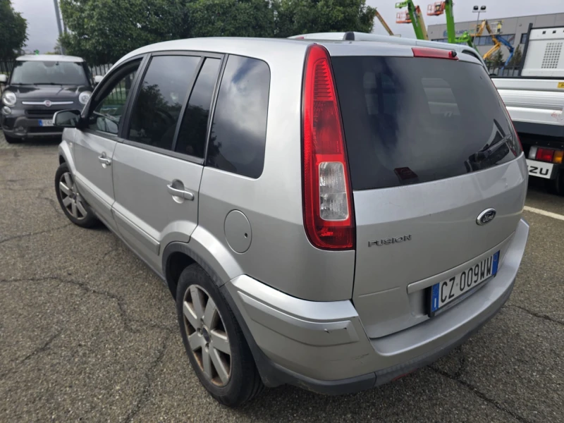 Ford Fusion 1.4, снимка 3 - Автомобили и джипове - 47540244