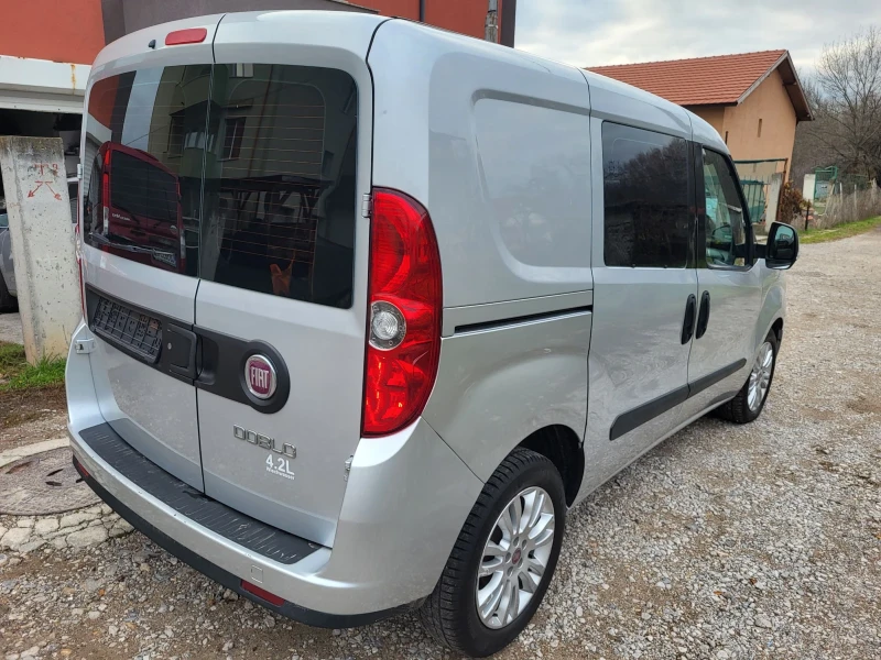 Fiat Doblo 1.6 МултиДжет Автоматик Климатроник , снимка 4 - Автомобили и джипове - 48522191