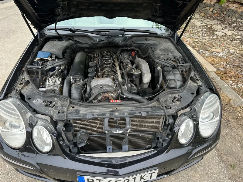 Mercedes-Benz E 280, снимка 11 - Автомобили и джипове - 48622854