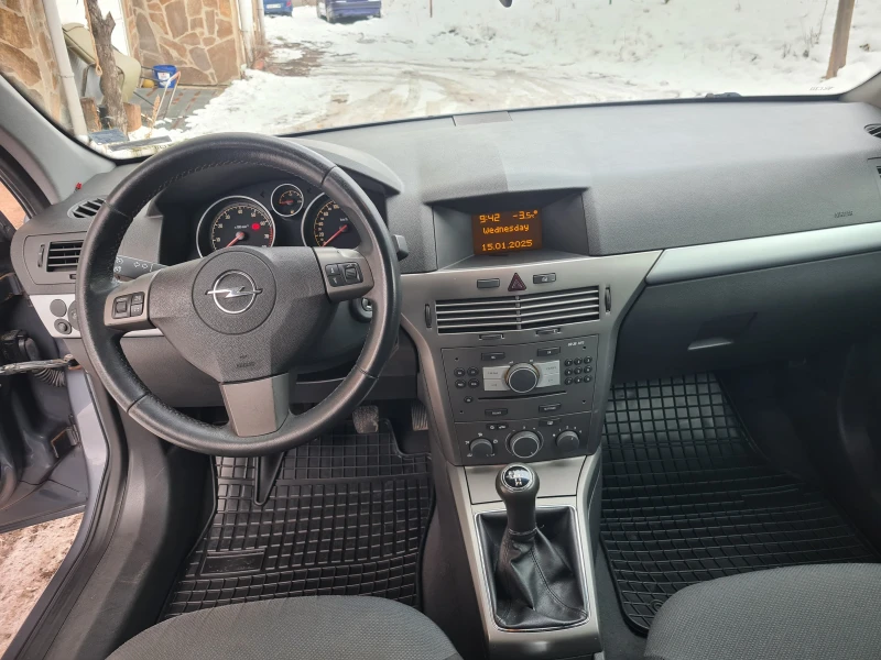 Opel Astra 1.6 климатик , снимка 6 - Автомобили и джипове - 48692138