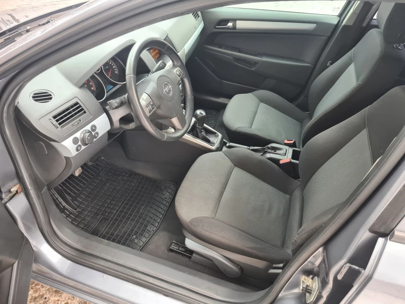 Opel Astra 1.6 климатик , снимка 5 - Автомобили и джипове - 48692138