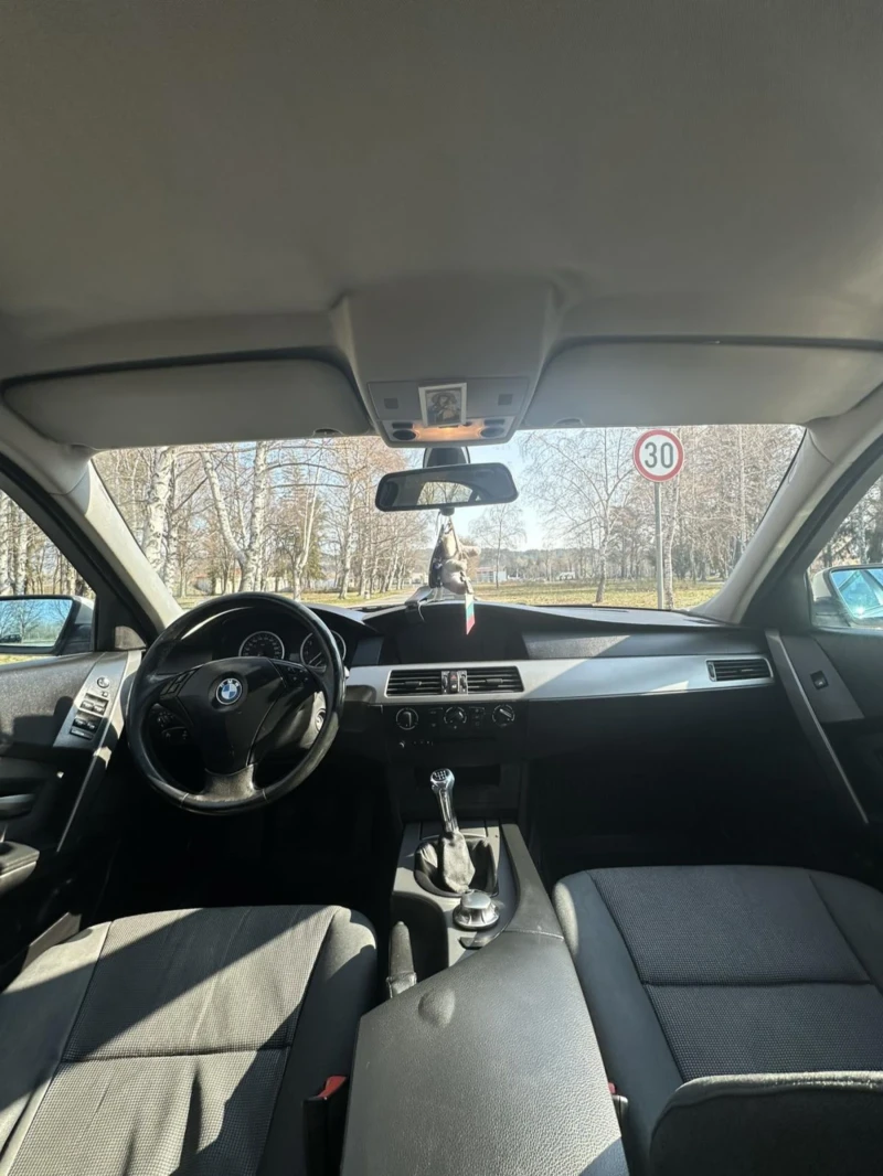 BMW 520 2.2i, снимка 8 - Автомобили и джипове - 49095737